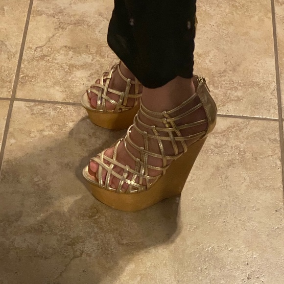 BEBE Gold Wedges will take you to the top. - Picture 5 of 6